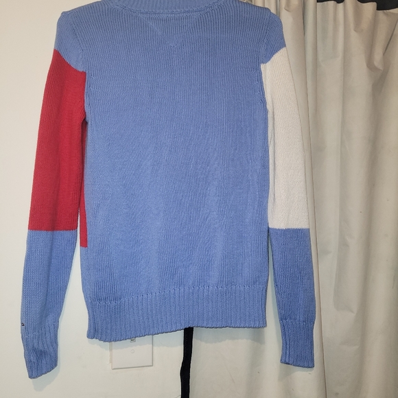 Tommy Hilfiger Size S sweater - Picture 3 of 4